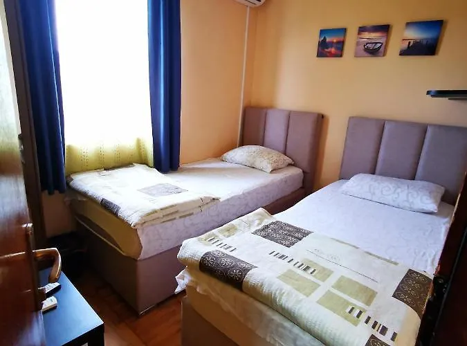 Explorer * Podgorica