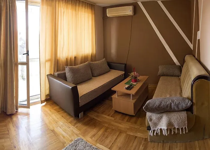 Explorer * Podgorica